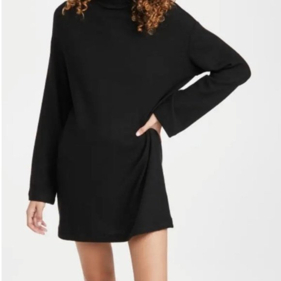 Reformation Dresses & Skirts - Reformation Jeans ASPEN dress long sleeve black drop shoulder Medium
